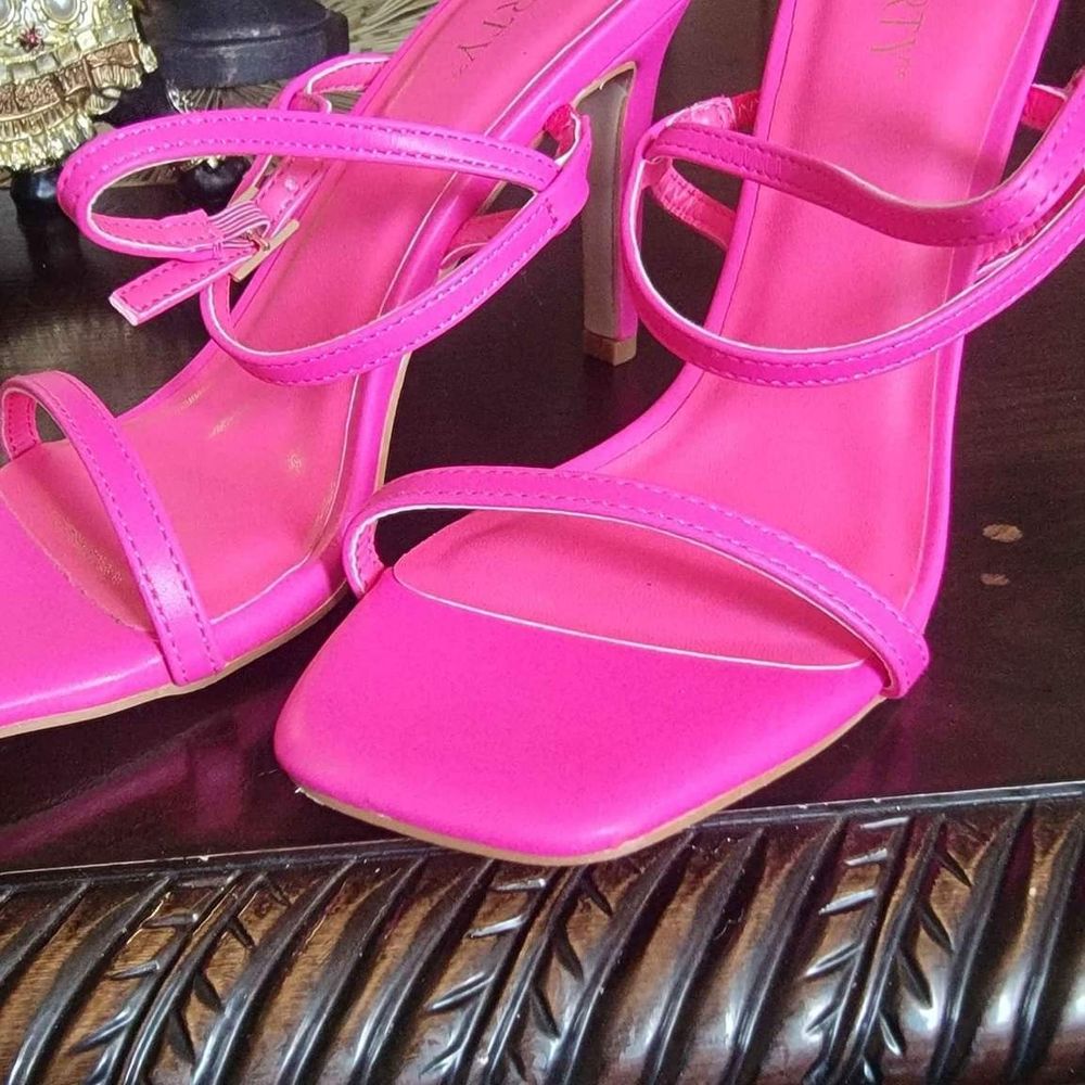Barbie Pink Party Heels Size 7.5 BRAND NEW